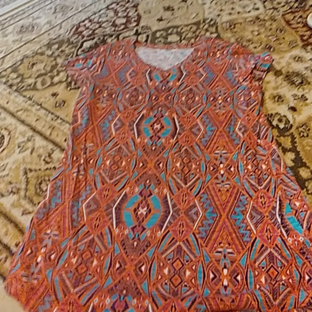 Cute Brand New Geometrical Top